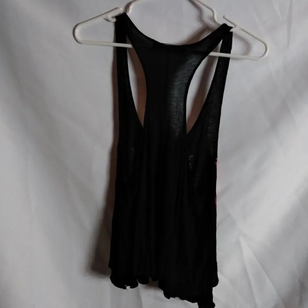 The clas sic tank top - Picture 2 of 7